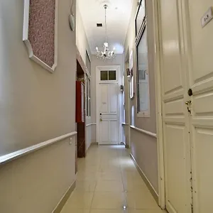 apartamentos-marques-de-la-merced.1costadelsol.com/